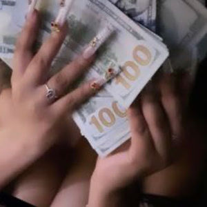 Meet your Posher, Danielaa